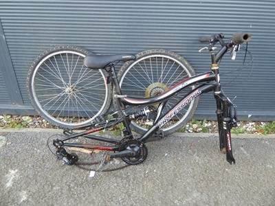 Lot 4021 - Professional Hector black mountain bike...