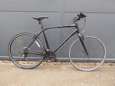 Lot 4042 - Giant Escape black hybrid bike