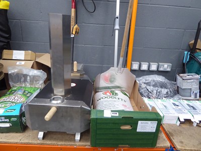 Lot 4130 - Pizza oven with a quantity of pellets and a...