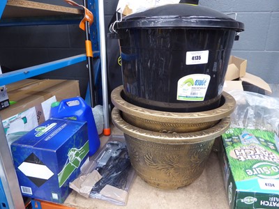 Lot 4135 - Assortment of items to include a 50 litre...
