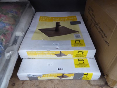 Lot 4152 - 2 flat cast iron parasol bases