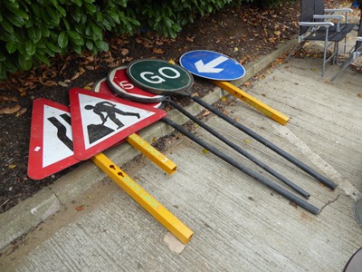 Lot 4172 - Quantity of safety pedestrian signs to include...