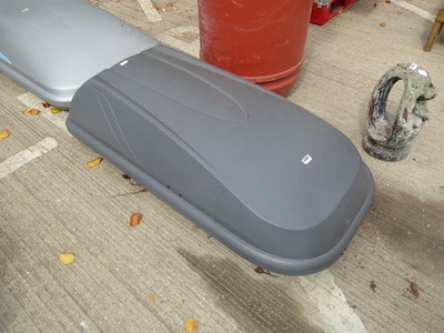 Lot 4189 - Halfords roof box with key