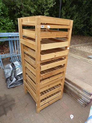 Lot 4200 - Timber 10-shelf garden storage rack