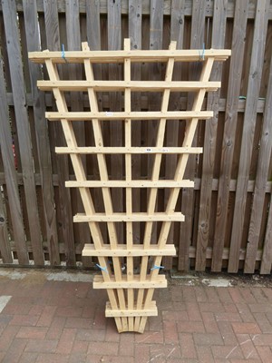 Lot 4216 - Four lengths of timber trellis
