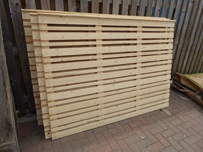 Lot 4219 - 4 Shadow Gap timber fence panels