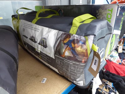 Lot 4259 - Instant 2-minute setup Core Equipment camping...