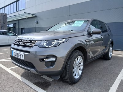 Lot 4002 - (KU18 FYY) 2018 Land Rover Discovery Sport SE...