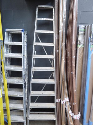 Lot 4287 - 10-tread aluminium set of decorator steps