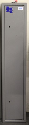 Lot 1455 - Brattonsound four-gun security cabinet, with...