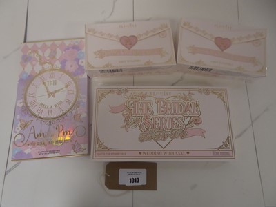 Lot 1013 - PLouise bundle to include 2x hold me hand...