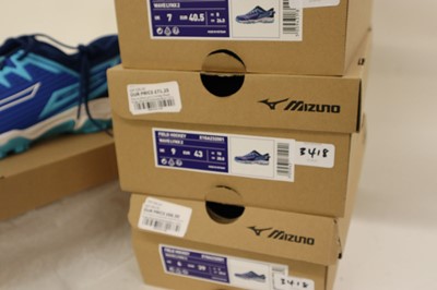 Lot 4x pairs of Mizuno Wave Lynx II field hockey...