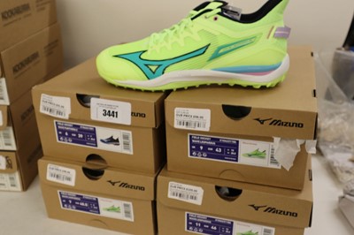Lot 4x pairs of Mixuno Wave hockey shoes