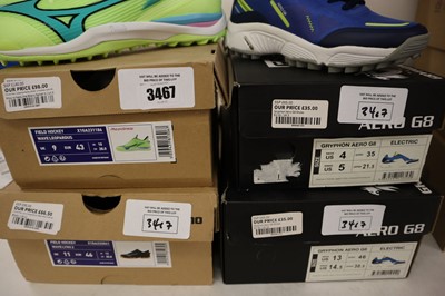 Lot 2x pair of Mizuno hockey shoes and 2x pairs of...