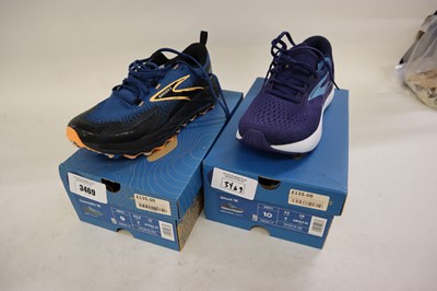 Lot 2x pairs of Brookes mens running shoes...