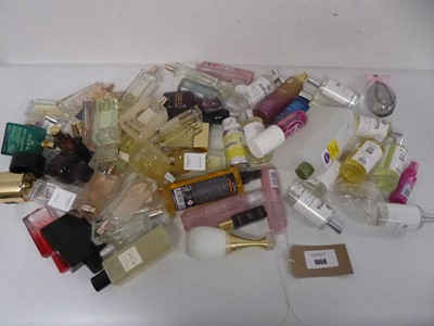 Lot 1068 - Large quantity of loose / part used perfumes