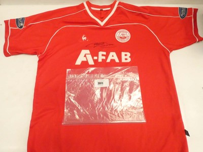 Lot 2011 - Aberdeen FC '14 Clark' football shirt bearing...