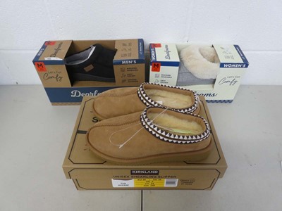 Lot 1831 - x1 mens Dearfoam slippers (UK 8-9), x1 ladies...