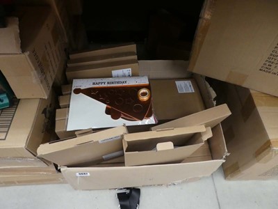 Lot 3188 - Box of light up party decorations