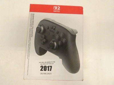 Lot 2017 - Nintendo Switch 2 Pro Controller