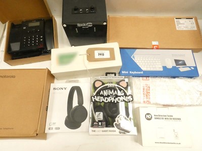 Lot 2413 - Wireless printer, RockJam sing cube, Juice...