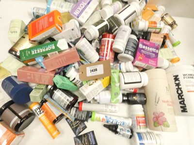 Lot 2436 - Mixed lot of vitamin and dietary tablet /...
