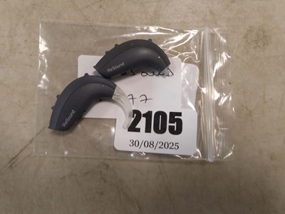 Lot 2105 - A pair of Resound UP977 Digital hearing aids