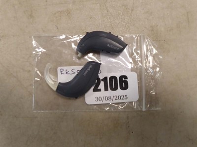 Lot 2106 - A pair of Resound UP977 Digital hearing aids