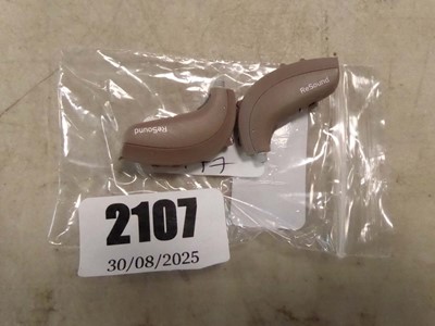 Lot 2107 - A pair of Resound UP977 Digital hearing aids