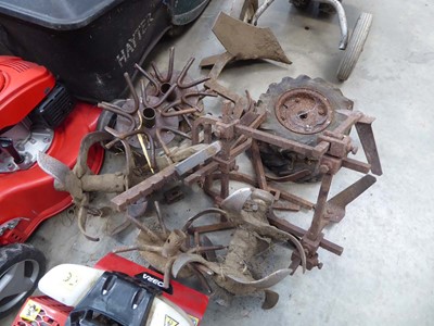 Lot 4281 - Wolseley Centaur petrol rotavator with Briggs...