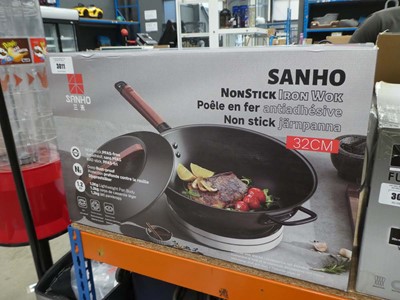 Lot 3011 - Sanho non stick iron wok