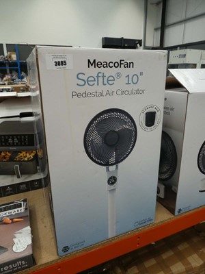 Lot 3085 - Meaco 10in pedestal air circulator fan