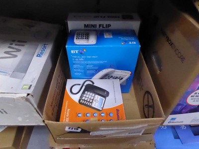 Lot 2215 - (B) Benitone phone, BT home phone and a mini...