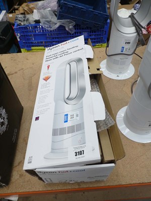 Lot 3107 - Dyson hot & cool AM09 tower fan, with remote