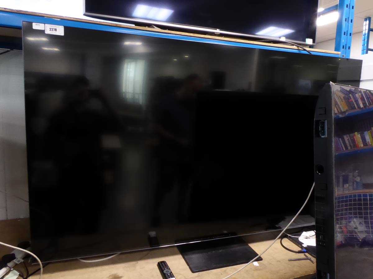 Lot 2278 - (R54) TCL 75in mini LED TV model 75Q9BK with...