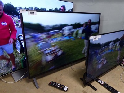 Lot 2284 - (B65) LG 43in TV model 43UA75006LA with box...