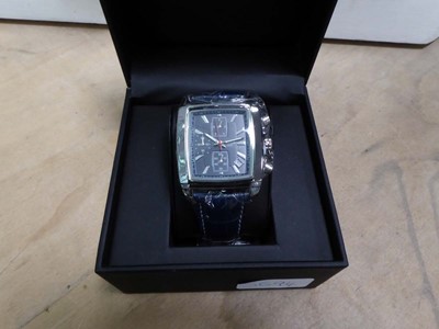 Lot 2316 - Lator Calibre sub-dial wristwatch, boxed