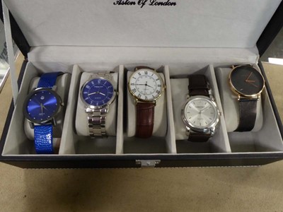 Lot 2349 - Box containing 5 watches