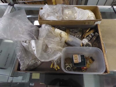 Lot 2366 - Tray containing various items to include...