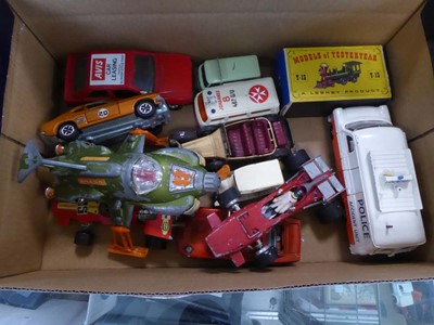 Lot 2374 - Box containing various diecast model cars...