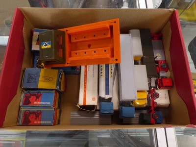 Lot 2375 - Selection of vintage diecast and plastic model...