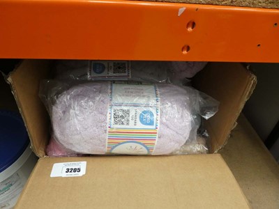 Lot 3205 - A box of blanket yarns