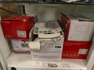 Lot 2499 - A selection of various security cameras in boxes