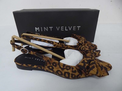 Lot 1939 - Mint Velvet saffie leopard print bow flat...