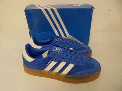 Lot 1956 - Adidas sambae W trainers in blue size UK5 - boxed