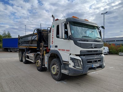 Lot Volvo Grab Lorry