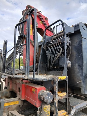 Lot Volvo Grab Lorry