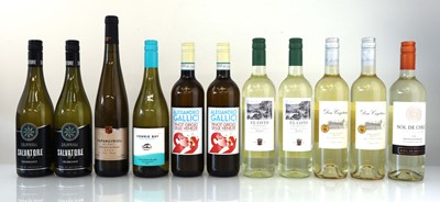 Lot 361 - 11 bottles of White, 1x Cowrie Bay Sauvignon...