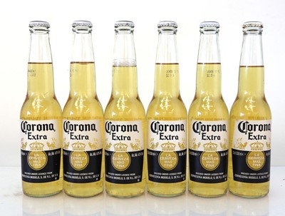 Lot 459 - 40 bottles of Corona Extra lager 4.5% 33cl