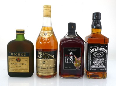 Lot 57 - 4 bottles, 1x Jack Daniel's Old No7 Tennessee...